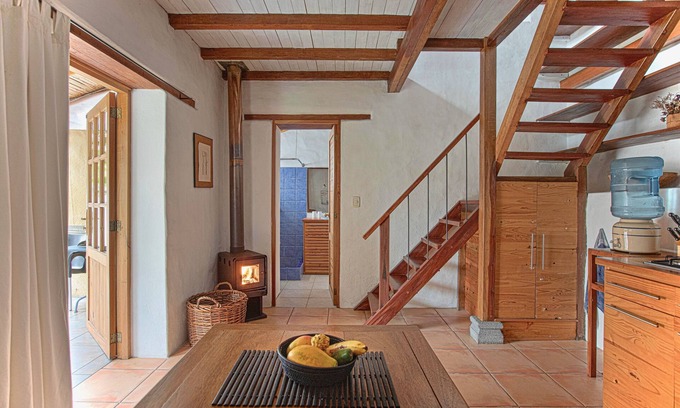 Centro Historico Apartment | Suite Luna with a beautiful garden in Historical Quito