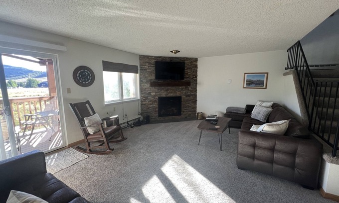 Summit Cove Condo | Summit County Gem-minutes from all the slopes! Views & amenities sure to please.