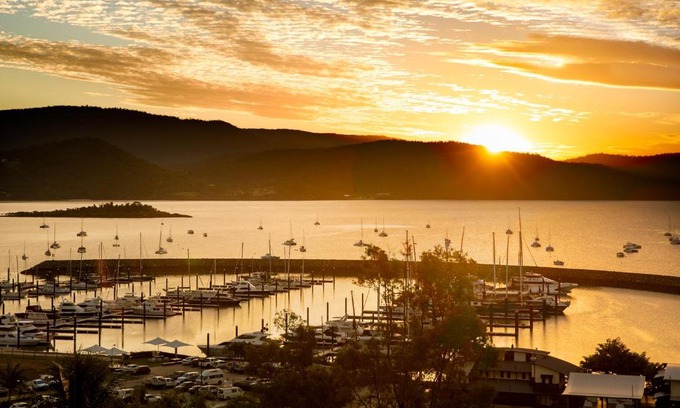 Airlie Beach Apartment | Sunlit Waters Studio Apartments