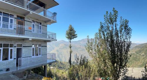 Kotgarh House | Sunrise Village Homestay