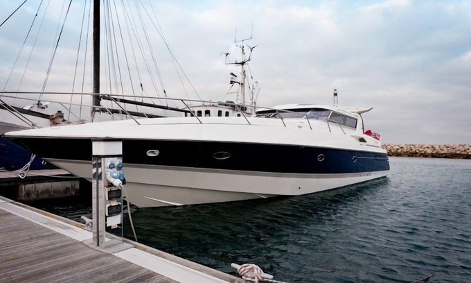 Portland Boat Rental | Sunseeker Renagade 60ft in Weymouth. Perfect to explore the Jurassic Coast.