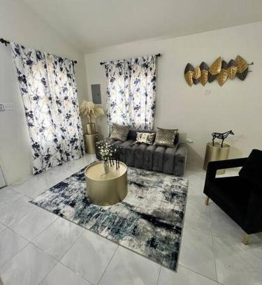 Discovery Bay House | sunset paradise