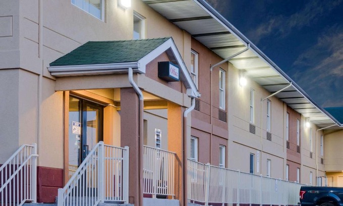 Allentown Hotel | Super 8 by Wyndham Allentown