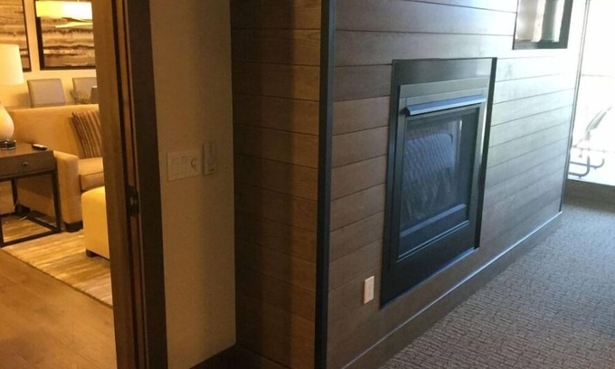 Truckee Resort | Surrounded by pine forests and mountains!