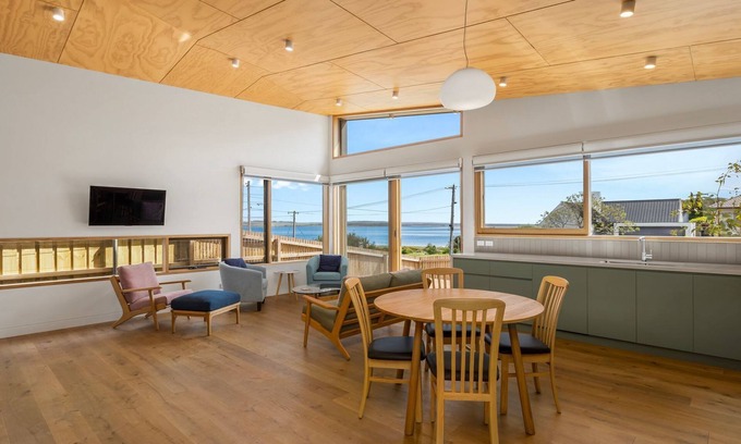 Queenscliff House | Swan's Reach - Queenscliff