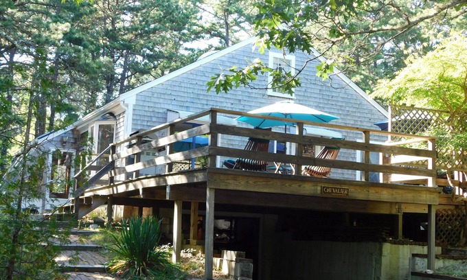 Wellfleet House | Sweet Comfortable Home in the Woods, Oceanside (CS0026)