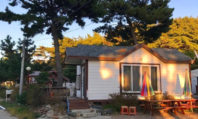 Taean House | Taean Sinbatdeu Ui Moheom