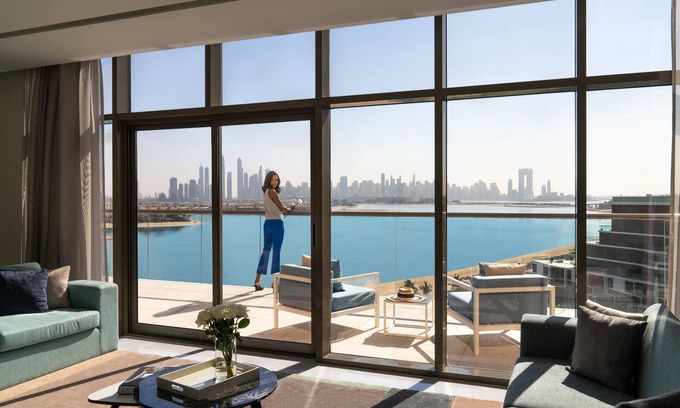 Palm Jumeirah Resort | Th8 Palm Dubai Beach Resort, Vignette Collection by IHG