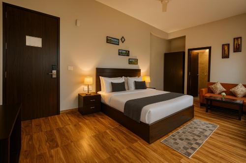 Ramanuj Ganj Hotel | The Amber Signature Vrindavan # A Luxury Hotel With #Lift# Parking# Ac Rooms# & Elegant interior # Near Prem Mandir