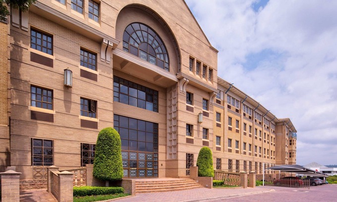 Greater Johannesburg Metropolitan Area Apartment | The Archer Aparthotel by Totalstay