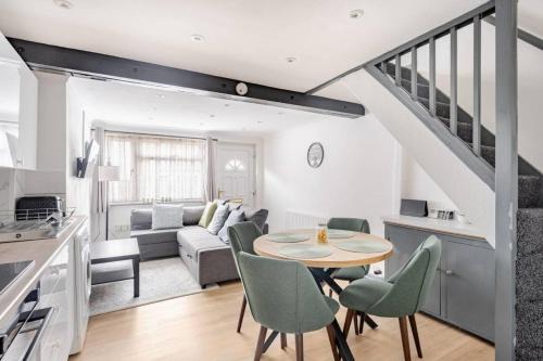 Colchester Apartment | The Barack Nest Colchester