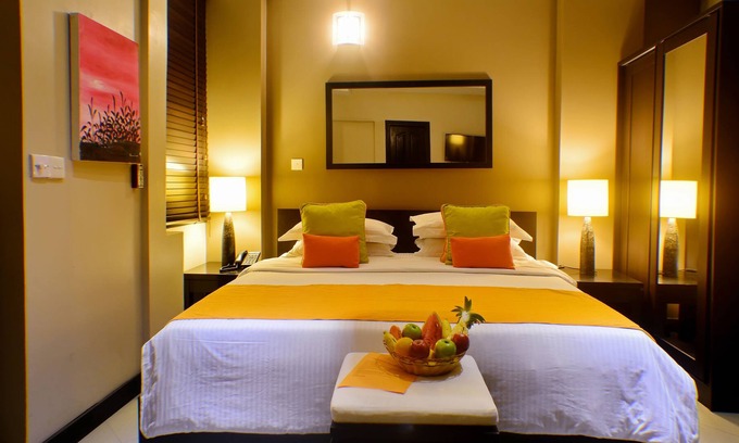 Male Hotel | The Beehive