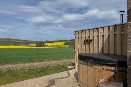 Wooler House | The Blacksmiths Shop Cottage - Sleeps 2 - Hot Tub