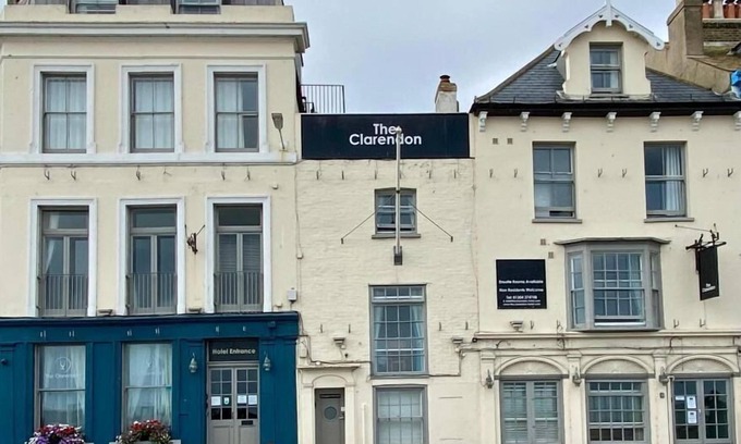 Deal Apartment | The Clarendon Hotel