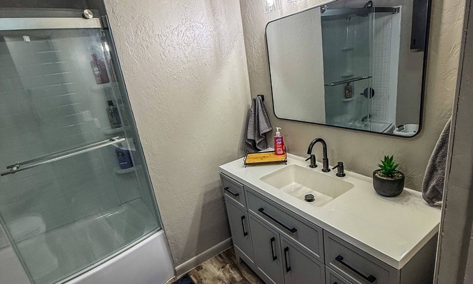 Seiling House | The Gifted Stay @ Seiling - 3BR/2BA In The Heart of Western Oklahoma!