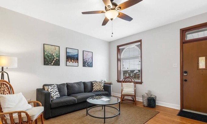 The Hill House | The Hill | 2 Bed 1 Bath | Private Home