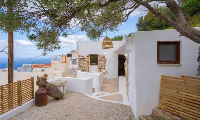 Mirsini House | The Mulberry House Su