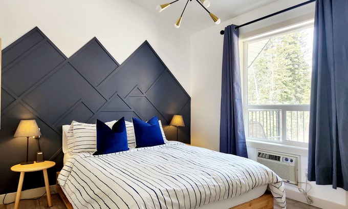 Harvie Heights House | The Overlook Stay | 3 suites | mountain view | free parking