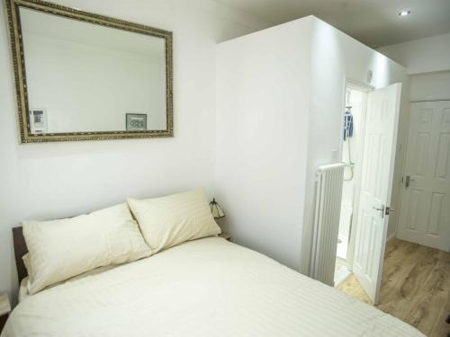 Hove House | The Ploughman's Rest