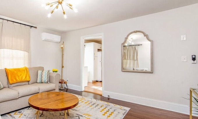 Fayetteville House | The Rosehill Residence