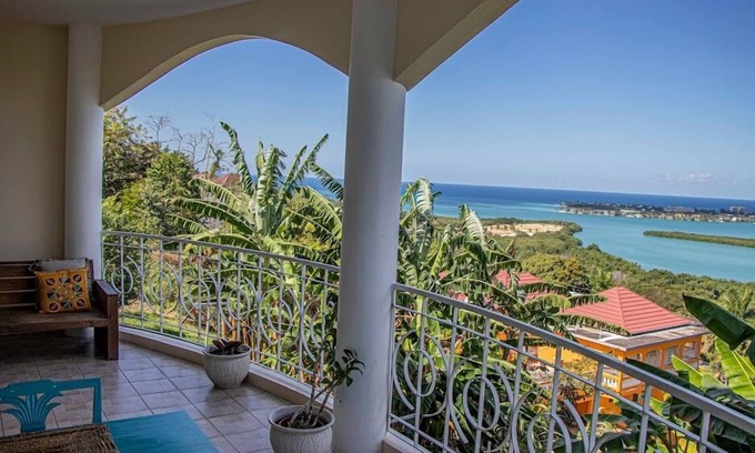 Montego Bay Apartment | The Shallhome