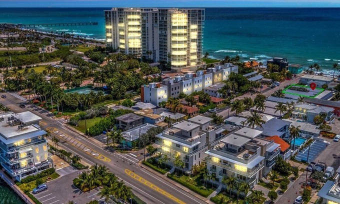 North Beach Apartment | The Shell on Walnut Studio With Bath Hollywood Beach Free Parking