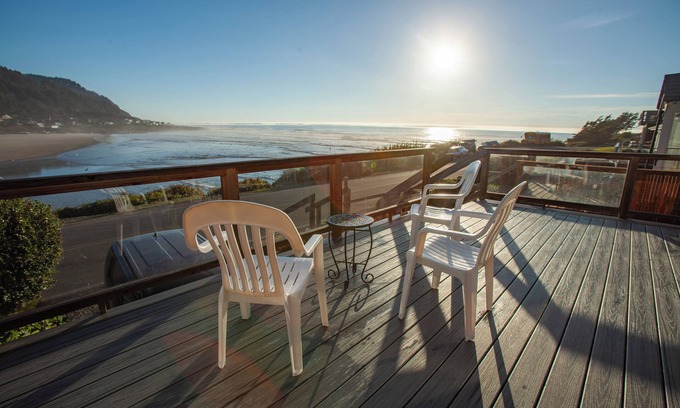 Yachats House | The Whales are migrating! Watch from our deck! Walk to everything!