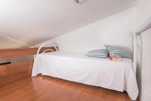 Piombino Apartment | THR-ISA-Appartament plus with mezzanine, 4 beds, air conditioning and private outdoor area in Village with 6 swimming-pools