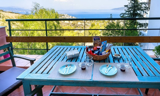 Katakali Villa | Τhree-storey maisonette with a wonderful view of the Saronic sea