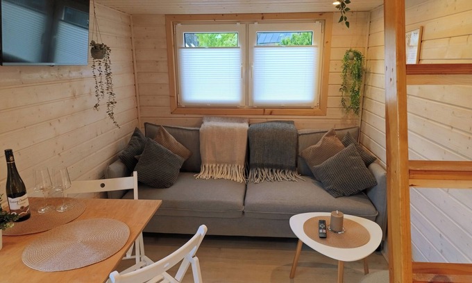 Luechow House | Tiny house with sauna barrel in Wendland