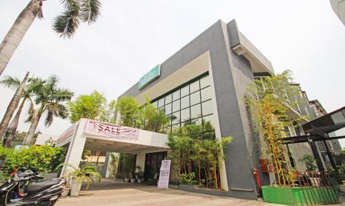 Bullawala Hotel | Treebo Grand Legacy Shahenshah