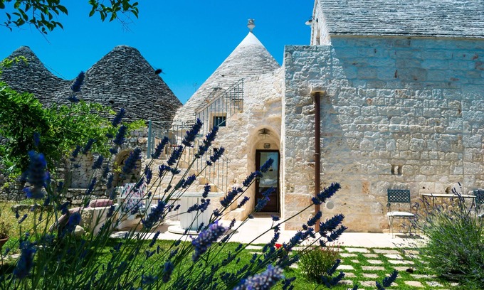 Locorotondo Bed & Breakfast | Trulli Donna Isabella