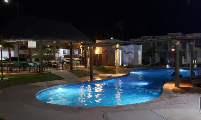 Cerritos House | Tu casa en almar: paraíso total