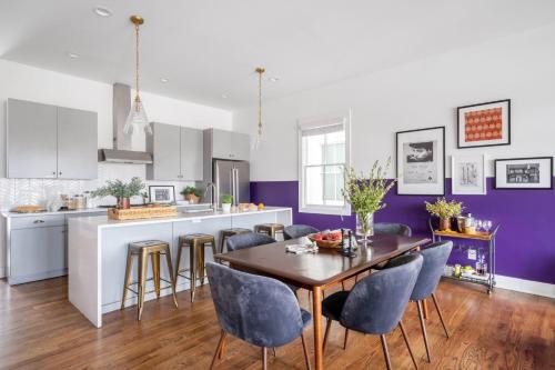 Buena Vista Apartment | Twain by AvantStay Colorful 4BR Condo in Heart of Nashville