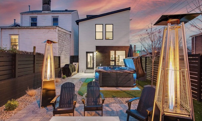Phoenix Hill House | Ultra Modern in NuLu, Hot Tub, Fire Pit, King Bed