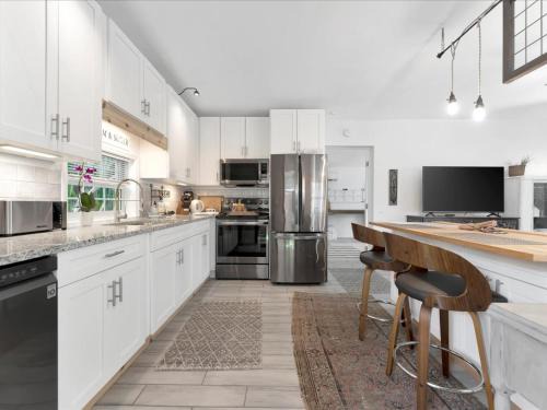 Largo Apartment | Unplug & Reconnect - The Ultimate Family Friendly Escape With Private Pool