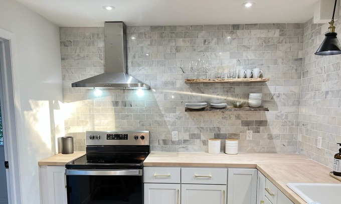 Urbana House | Updated Ranch Home