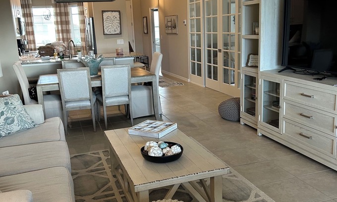 Naples Condo | Vacation condo in Naples, Florida. Professionally decorated.