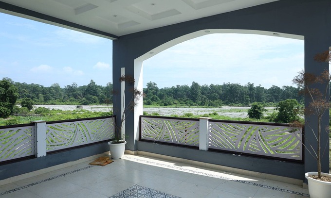 Bail Parao Hotel | Vanam Resort and Roof Top