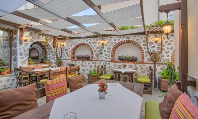 Kvartal Noviya Grad Hotel | Vezyuva House