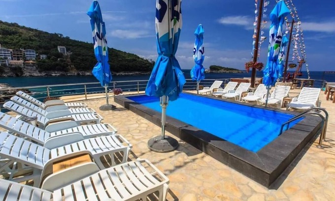 Utjeha Hladna Uvala Apartment | Victoria Hotel