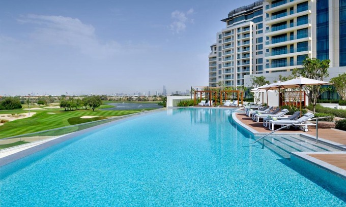 Dubai Hotel | Vida Emirates Hills