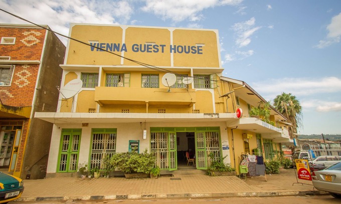 Masaka House | Vienna Guesthouse