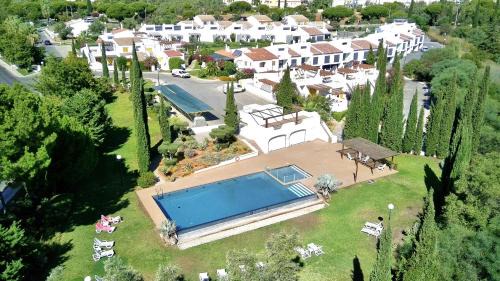 Aldeia do Golfe House | Vilamoura Club Villa 1 With Pool by Homing