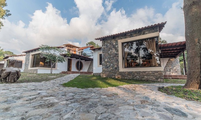 Panajachel Villa | VILLA 2 - SUEÑOS DEL LAGO