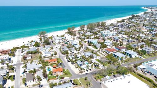 Holmes Beach Villa | Villa #5 Seashell