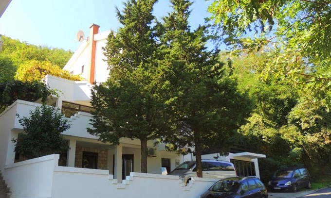 Bijeli do House | Villa Budvanka Guesthouse