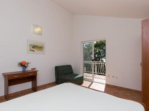 Plat Apartment | Villa Dubravka - Superior Studio Apartment with Balcony and Sea View Apartman 3