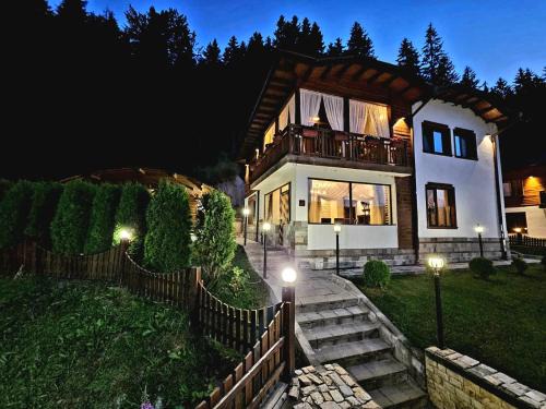 Sarnitsa House | Villa Hills - къща за гости с храна