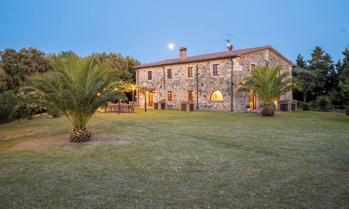 Santa Luce Villa | Villa La Lespa w/Private Pool Billiards and Lake View